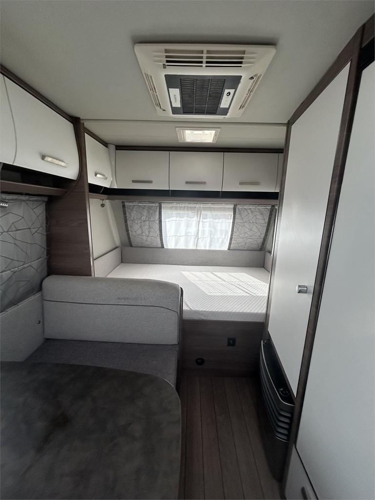 Foto 6  CARAVANA KNAUS SPORT 500 QDK  SILVER SELECTION -AIRE-MOVER-NEVERA GRANDE