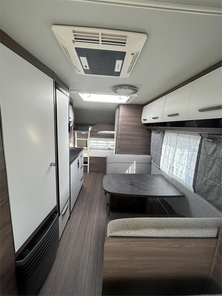 Foto 7  CARAVANA KNAUS SPORT 500 QDK  SILVER SELECTION -AIRE-MOVER-NEVERA GRANDE