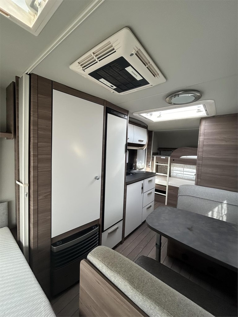 Foto 8  CARAVANA KNAUS SPORT 500 QDK  SILVER SELECTION -AIRE-MOVER-NEVERA GRANDE