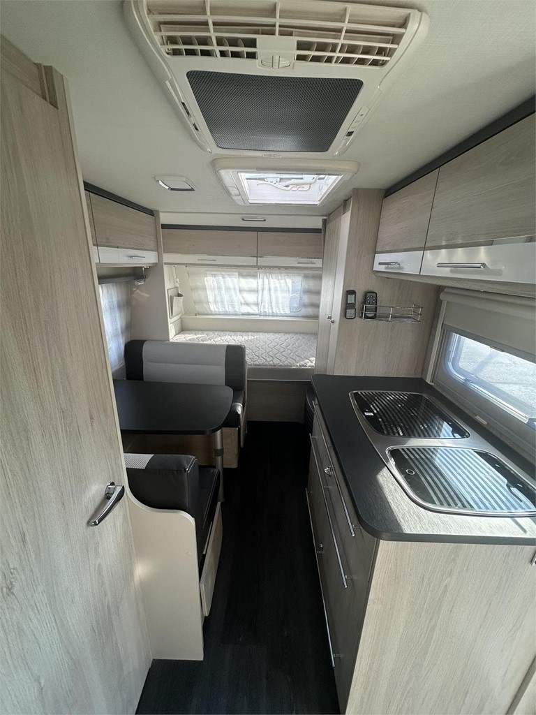 Foto 2   CARAVANA STERCKEMAN 490 COMFORT -AIRE-MOVER-NEVERA COMPRESOR 150 LTS-TOLDO FIAMMA