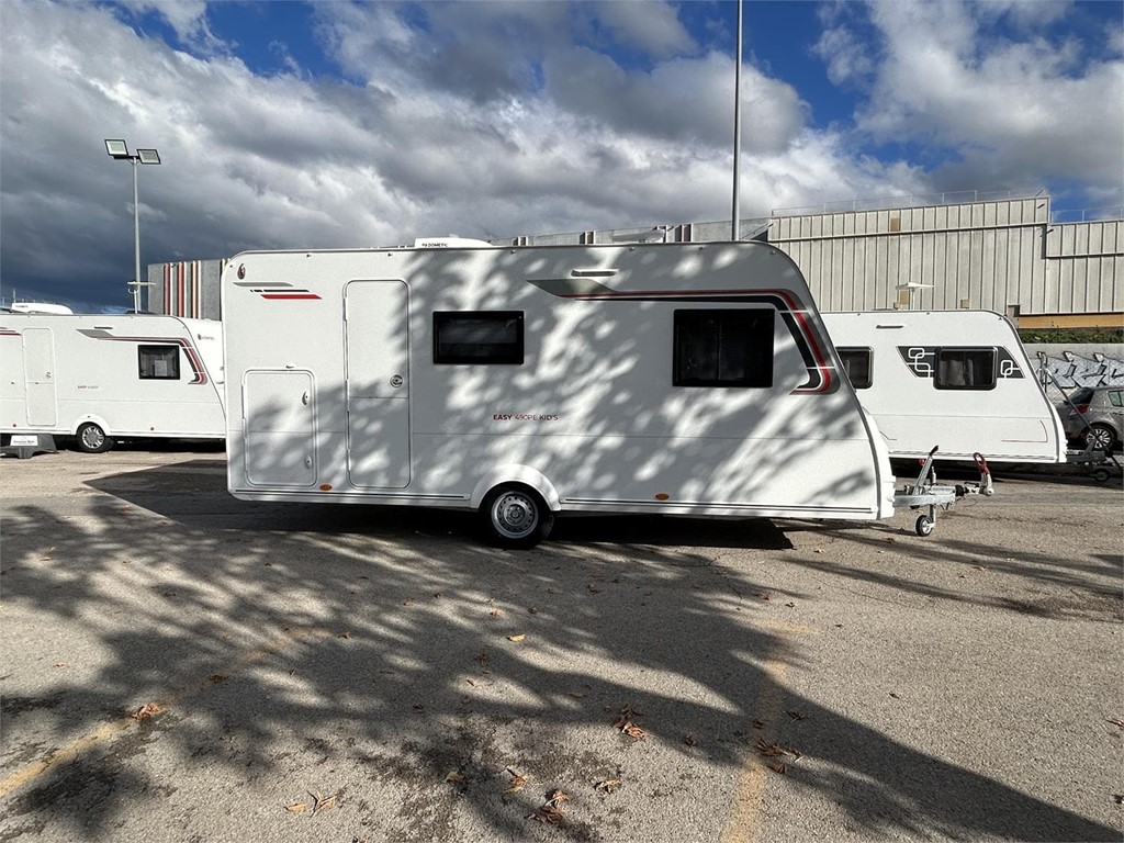 Foto 3   CARAVANA STERCKEMAN  EASY 490 PE KID´´S-AIRE-NEVERA COMPRESOR XL